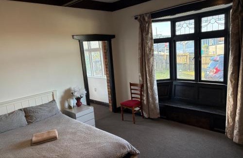 Auckland Casa | Cheap Guesthouse in New Lynn
