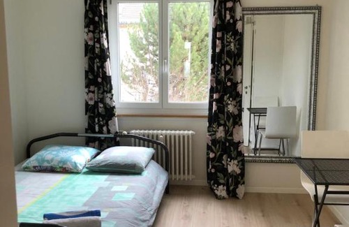 Mattenhof-Weissenbuhl Casa | Cheap Room and Kitchen