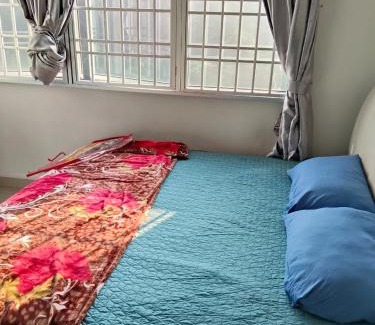 Gelugor Cama Y Desayuno | cheap room near USM Georgetown