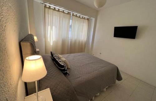 Mar del Plata Apartamento | Check and Home - Tucuman II - 4 Huéspedes en Zona Centro con Terraza y Cochera