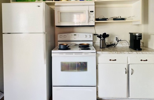Garden District Casa | Cheerful 2-bedroom home w/ a yard, walk downtown!