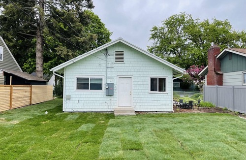 Garden District Casa | Cheerful 2-bedroom home w/ a yard, walk downtown!