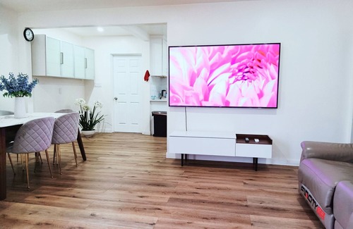 Monterey Park Casa | Cheerful 2-Bedroom house close to DTLA