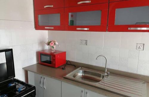 Kumasi Apartamento | Cheerful 2-bedroom Apartment with free parking