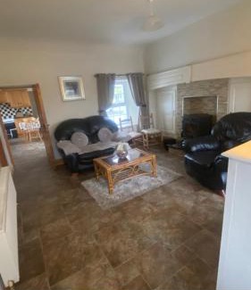 Shanavooneen Apartamento | Cheerful 3 bedroom country farm house