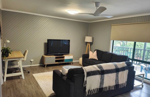 Loch Sport Casa | Cheerful 3 bedroom home close to beach and lake