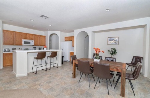 North Natomas Casa | Cheerful 3-Bedroom Home close to Airport/downtown