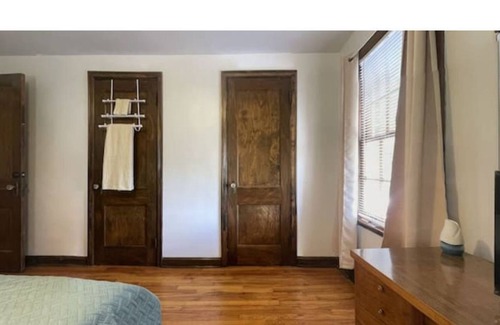 Dunbar Casa | Cheerful 3-bedroom home in Dunbar WV