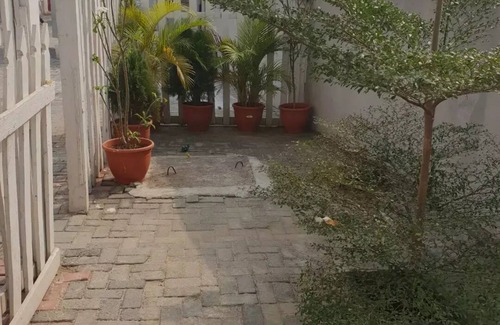 Ofin Casa | CHEERFUL 3 BR TERRACE Duplex . Free WiFi, Ac , Fully Furnished