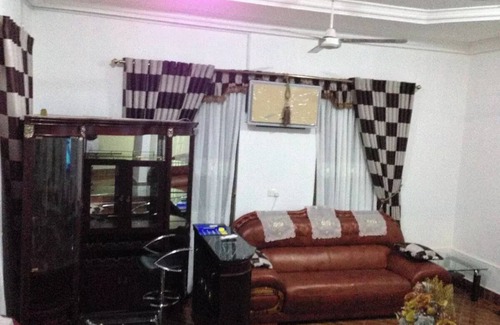 Oyibi Apartamento | Cheerful 4 bedroom home with fire pit