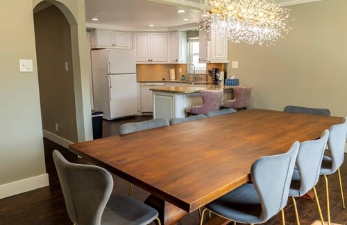 Orient Park Casa | Cheerful 4 bedroom home with heated pool & lake views