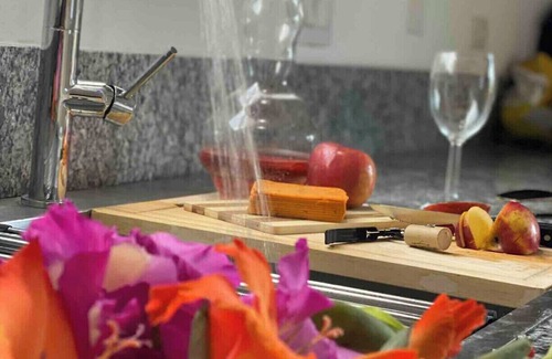 Washington Park Casa | Cheerful 4 bedroom smart home w/ indoor fireplace