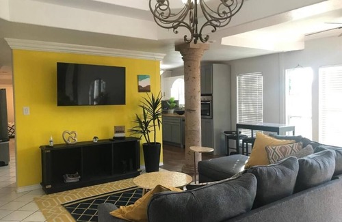 Brownsville Casa | Cheerful 4-bedroom with pool, Gazebo, Nature Lovers, SPACE-X, SPI, City Center