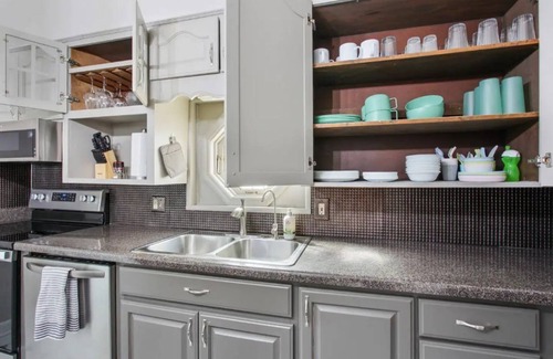 Independence Casa | Cheerful 4 bedroom close to historical/sport sites