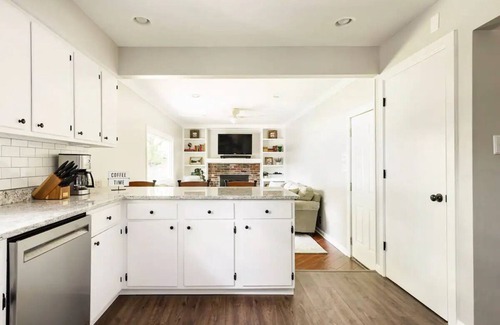 Indianapolis Casa | Cheerful 4-bedroom home in North Central Indy