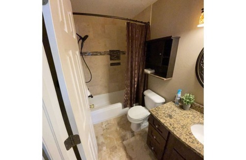 Southeast Colorado Springs Casa | Cheerful 5-bedroom Colorado Mountain View home