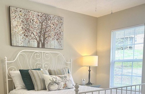 Whitwell Casa | Cheerful, dog-friendly 3 bedroom home
