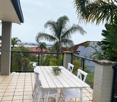 Shell Cove Casa | Cheerful/family friendly home with water views
