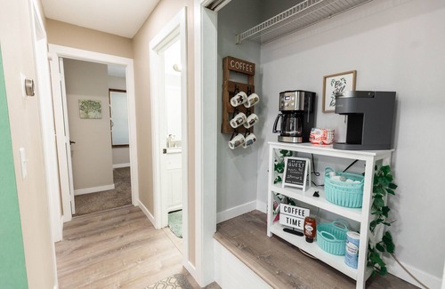 Sioux Falls Casa | Cheerful Family Home w/ Basketball Court/Gazebo