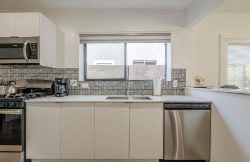 Encanto Casa | Cheerful PHX Home and Guest House in Central PHX