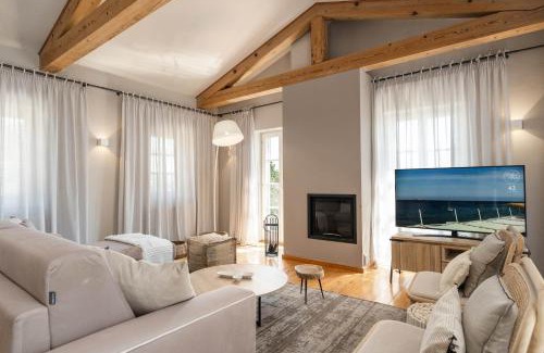 Ripenda Kosi Casa | Cheerful sea view villa Franka in a quiet location