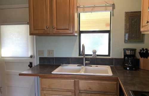 Truth or Consequences Casa | Cheerful Bungalow Walking Distance from Hot Springs District for Long Term Stays