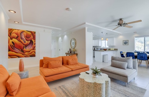 Bermuda Dunes Villa | Villa alegre con piscina, spa y pista de pickleball.