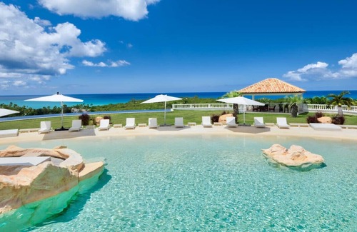 Plum Bay Villa | Chef included by Fantasia Villas: Villa Sandyline