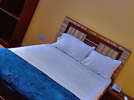 Ibadan Hotel | Chefsplace lounge and pavilion hotel