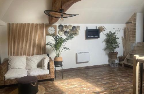 Lombron Casa | Chekina room