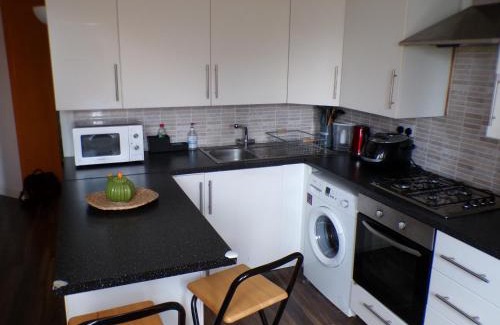 Chelsea Riverside Apartamento | Chelsea Orange Apartment Sleeps10-PetsOK-Parking