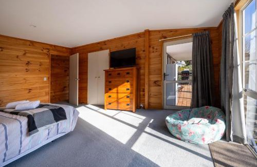 Akaroa Casa | Chemin Wonder - Akaroa Holiday Home