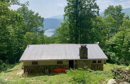 Robbinsville Cabaña | Cheoah lake cottage