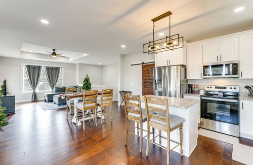 Morristown Casa | Cherokee Lake Retreat w/ Views in Morristown!