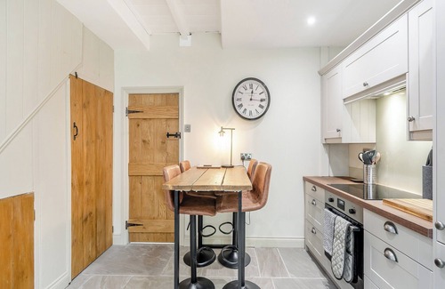 Cherry Burton Cabaña | Cherry Blossom Cottage