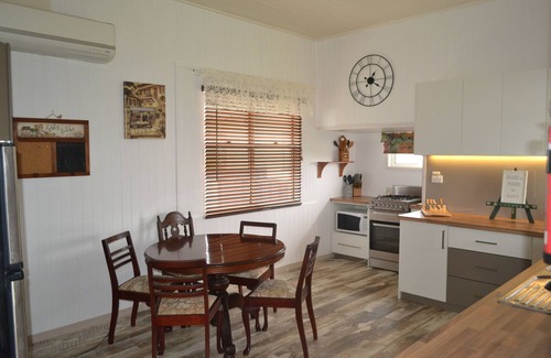 Stanthorpe Casa | Cherry Blossom Cottage (2 baños)