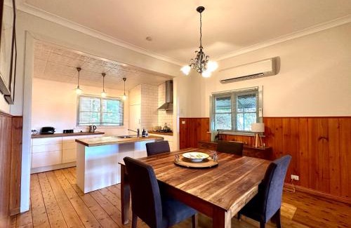 Beechworth Casa | Cherry Blossom Cottage - Beechworth-Getaways