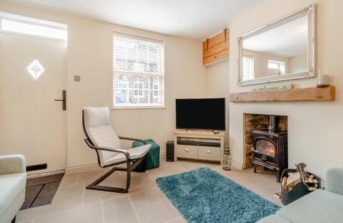 Cherry Burton Casa | Cherry Blossom Cottage