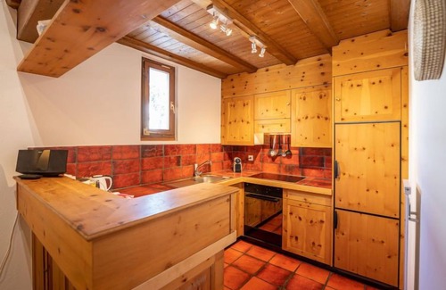 La Punt-Chamues-ch Apartamento | Chesa Cantieni by Interhome