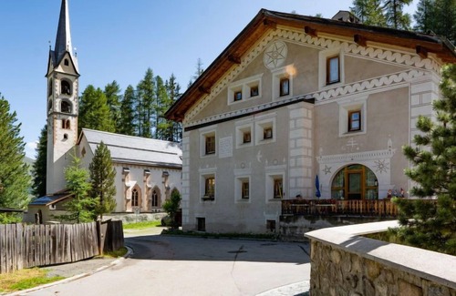 La Punt-Chamues-ch Apartamento | Chesa Cantieni by Interhome