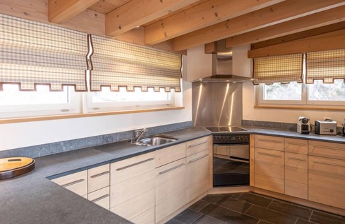 Samedan Apartamento | Chesa Crusch 7 by Interhome