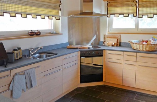 Samedan Apartamento | Chesa Crusch 7 by Interhome