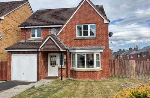 Chester-le-Street Casa | Chester House, Comfortable detached family home