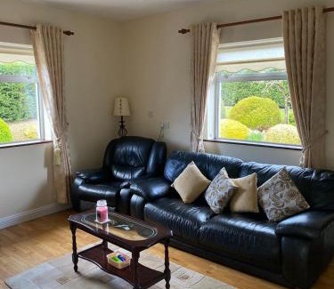 Oldcastle Apartamento | ChestNut View Oldcastle 1 bedroom self-catering