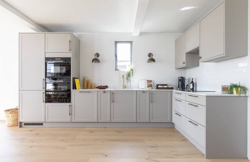 Chelsea Riverside Apartamento | Cheyne Walk Houseboat by onefinestay