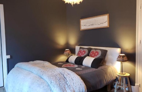 Cierp-Gaud Casa | Chez Anne, Maison cosy avec spa, billard et Jardin