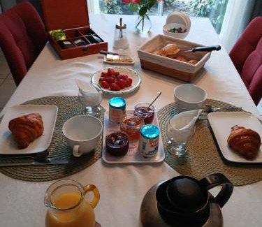 Betton Cama Y Desayuno | Chez Bernard et Nicole