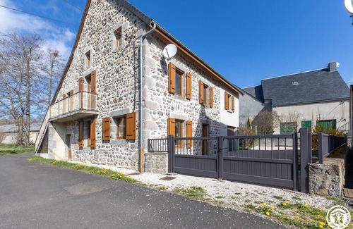 Murol Casa | Chez Cadi - Murol - Gîte