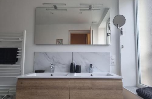 Saint-Amand-les-Eaux Apartamento | Chez Clement et Mathilde - T2 hyper centre tout équipé