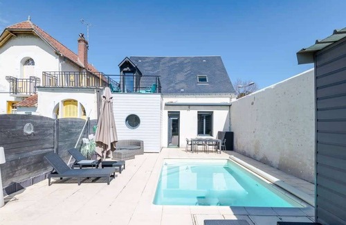 Blere Casa | Chez Françoise - Gite 6 prs avec piscine